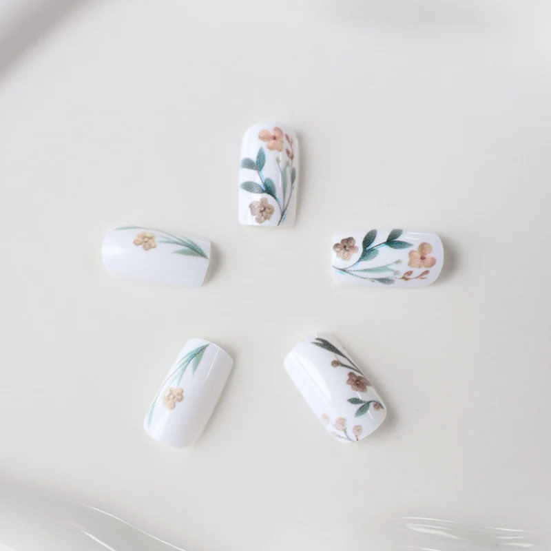 Floral Design Decorative Press-On Nail Enhancements Stornfield