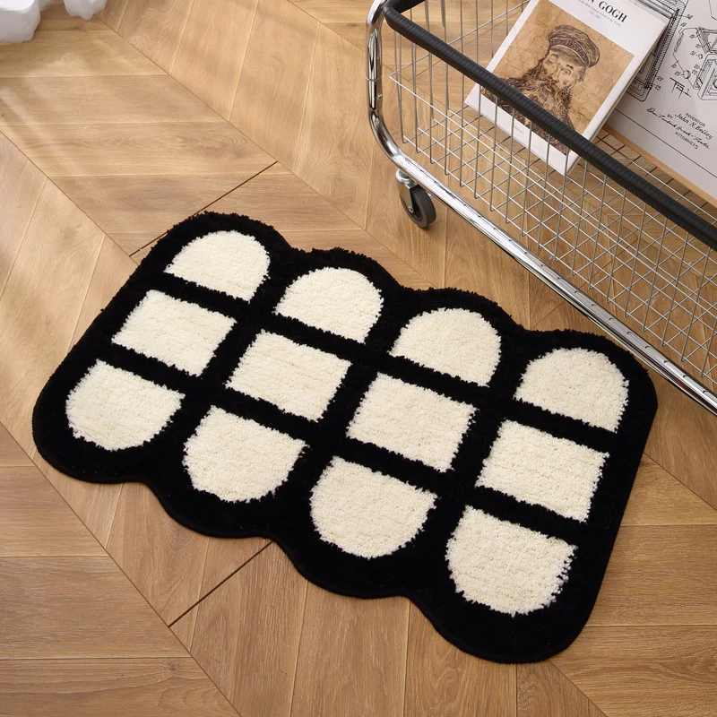 Decorative Heart-Shaped Rug