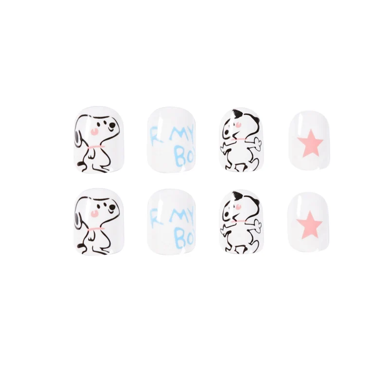 Playful nail art with animal motifs Stornfield