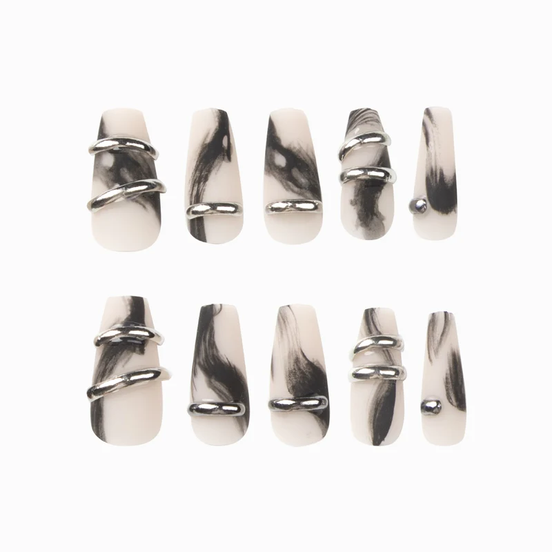 Trendy and creative artificial nails Stornfield