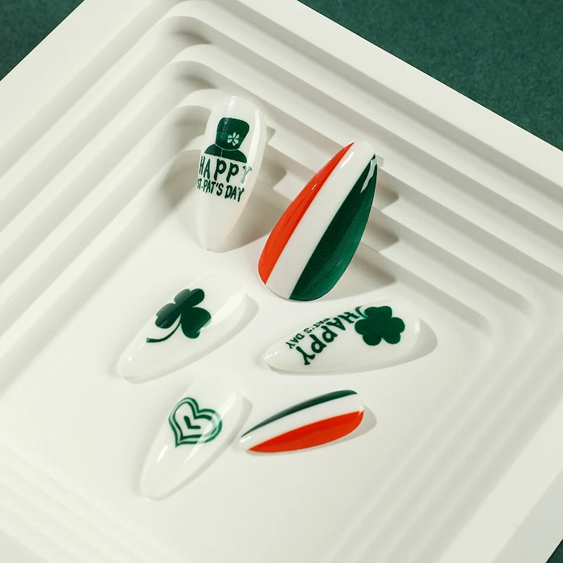 Trendy Nail Art in Irish Style Stornfield