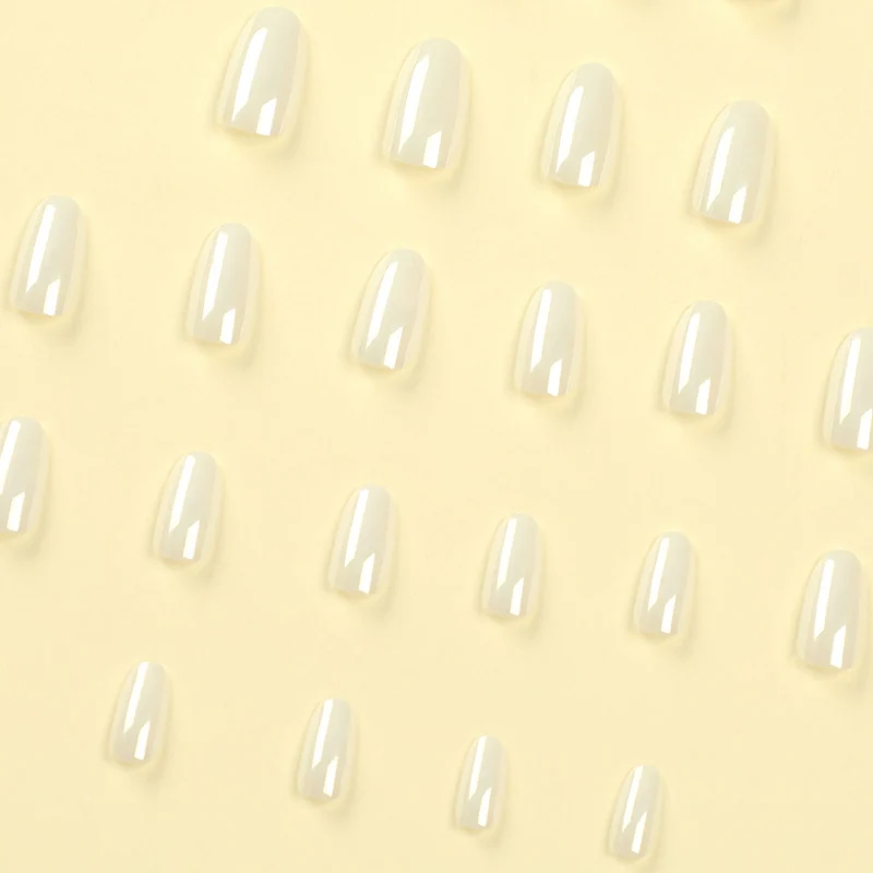Luxus Acrylic Nails with Metallic Shine Stornfield
