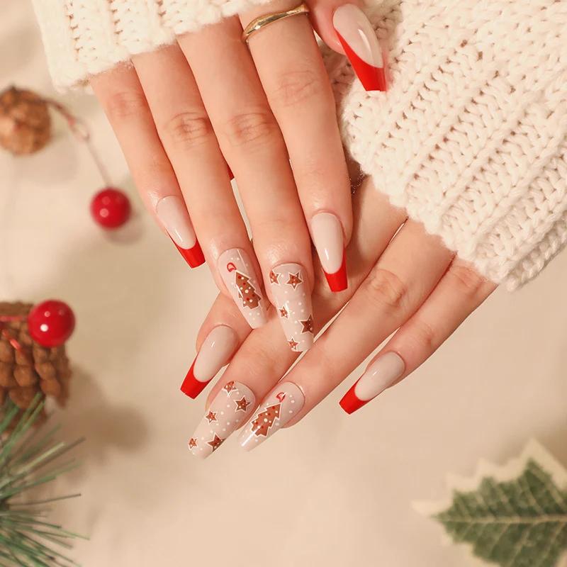 Artful Christmas nail art with original gingerbread motif Stornfield
