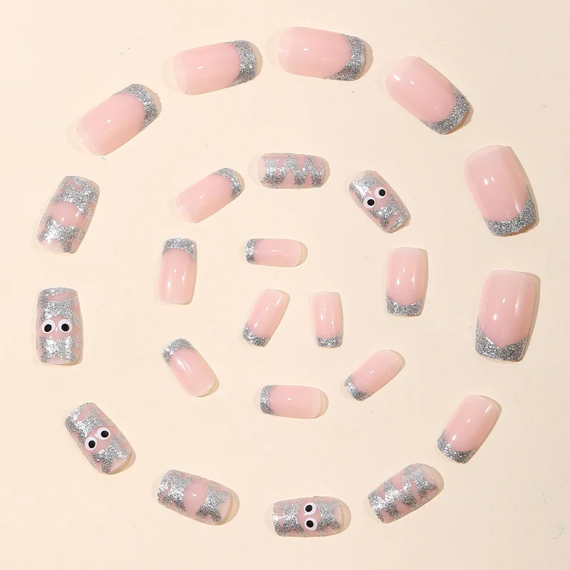 Halloween-inspirierte 3D-Nagelkunst-Set Karnz