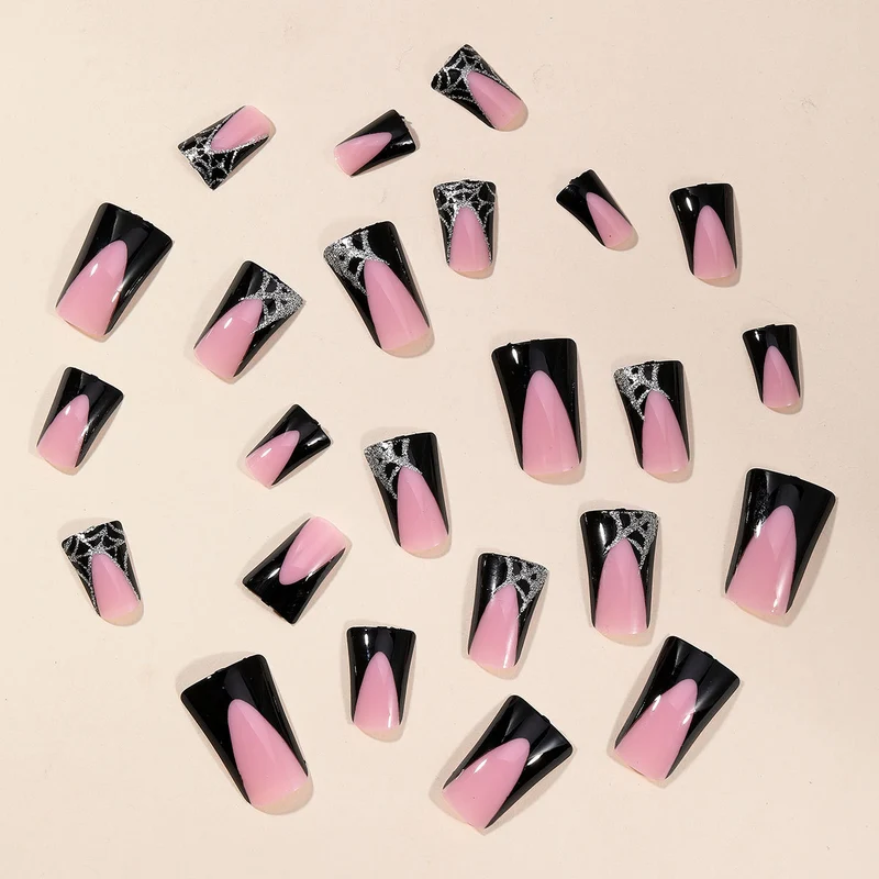 Gothic-inspirierte 3D-Acryl-Nagelkunst-Erweiterungen Karnz