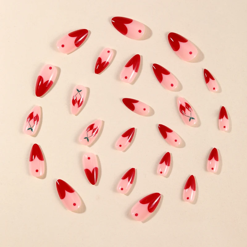 Blumen Herzförmiges Nagelkunst Set Karnz