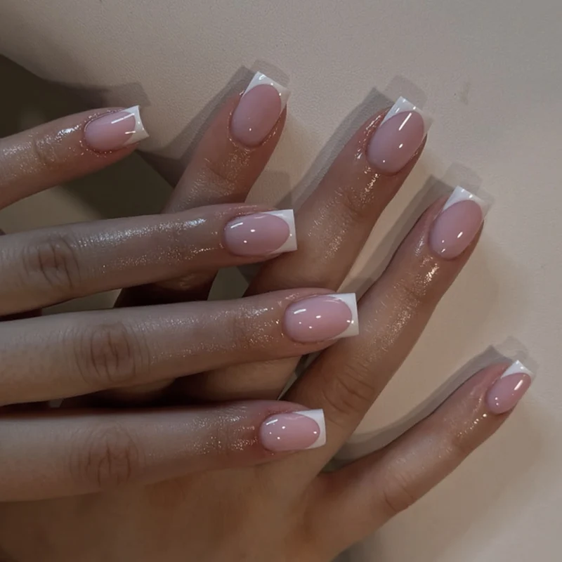 Artful stiletto nails with glitter accents Stornfield