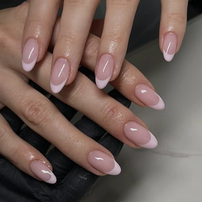 Artful stiletto nails with glitter accents Stornfield