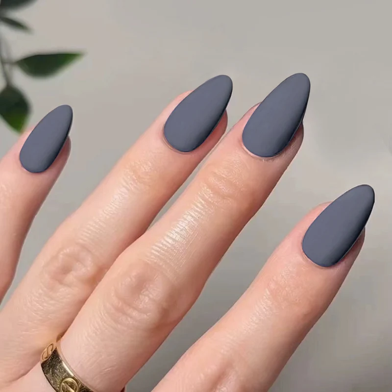 Artful stiletto nails in matte design Stornfield