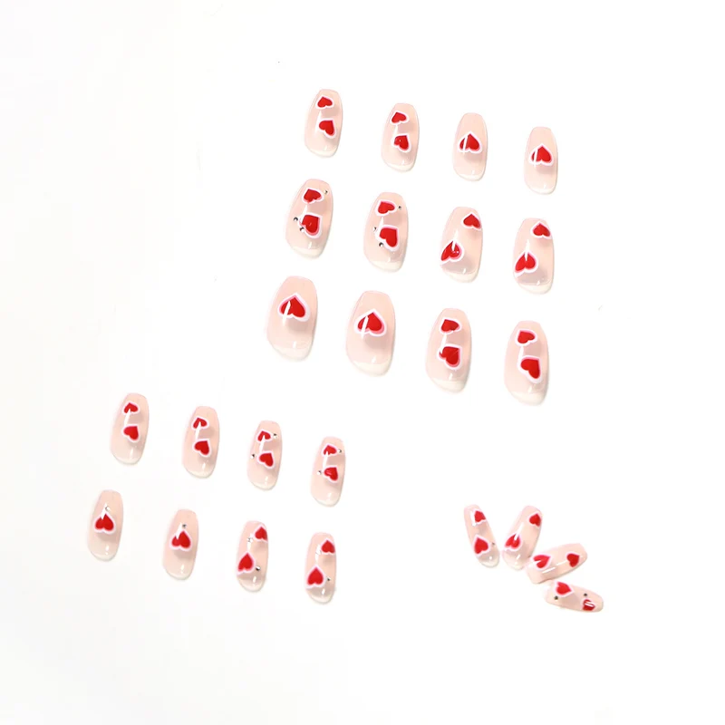Artistic nail art with heart design Stornfield