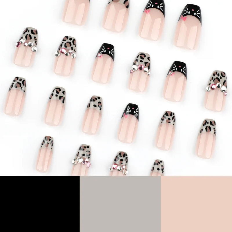 Artful nail art with glamorous 3D embellishments Stornfield