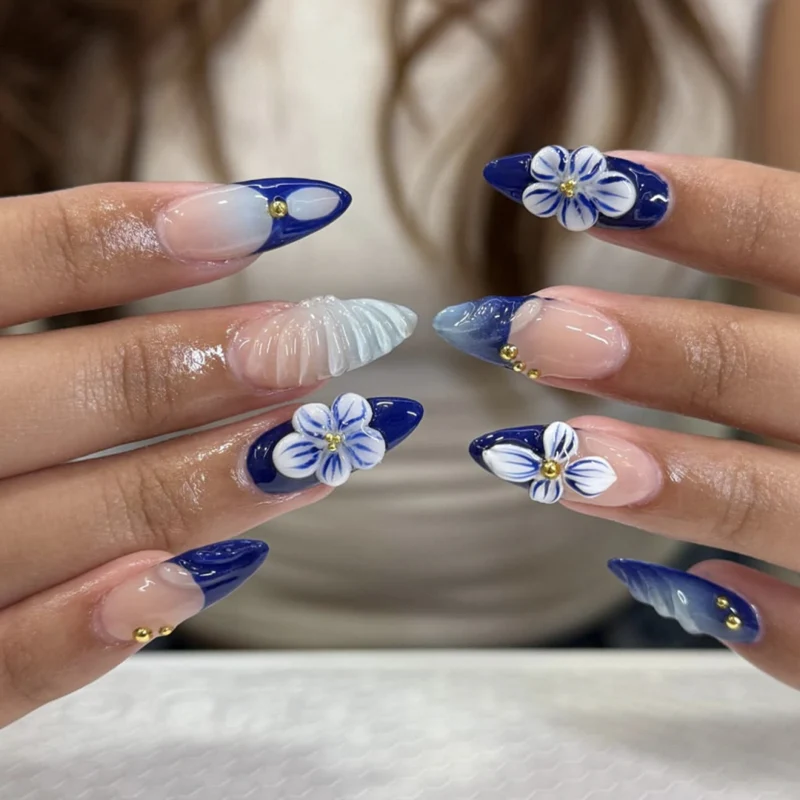 Artful nail art with floral accents Stornfield