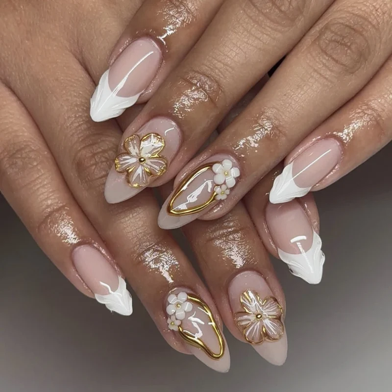 Artful nail art with floral accents Stornfield