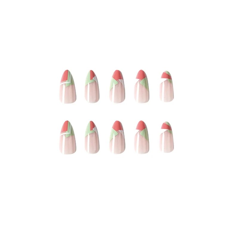 Artful nail art in trendy design Stornfield