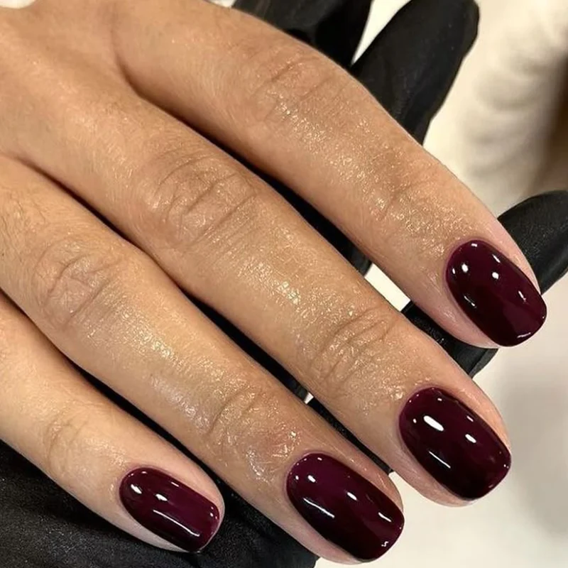 Artful Nail Extensions with Intense Shine Stornfield