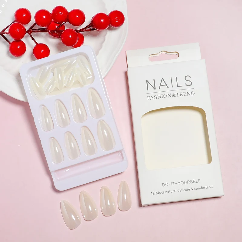 Premium DIY Artificial Nail Kit Stornfield