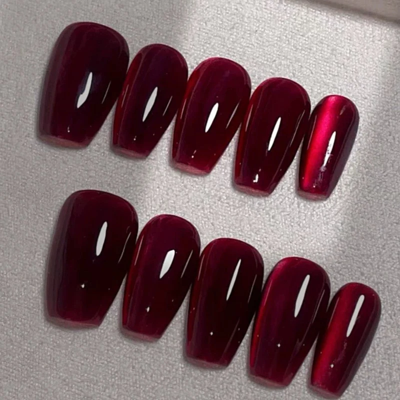 Premium Detailed Press-On Nail Art Stornfield