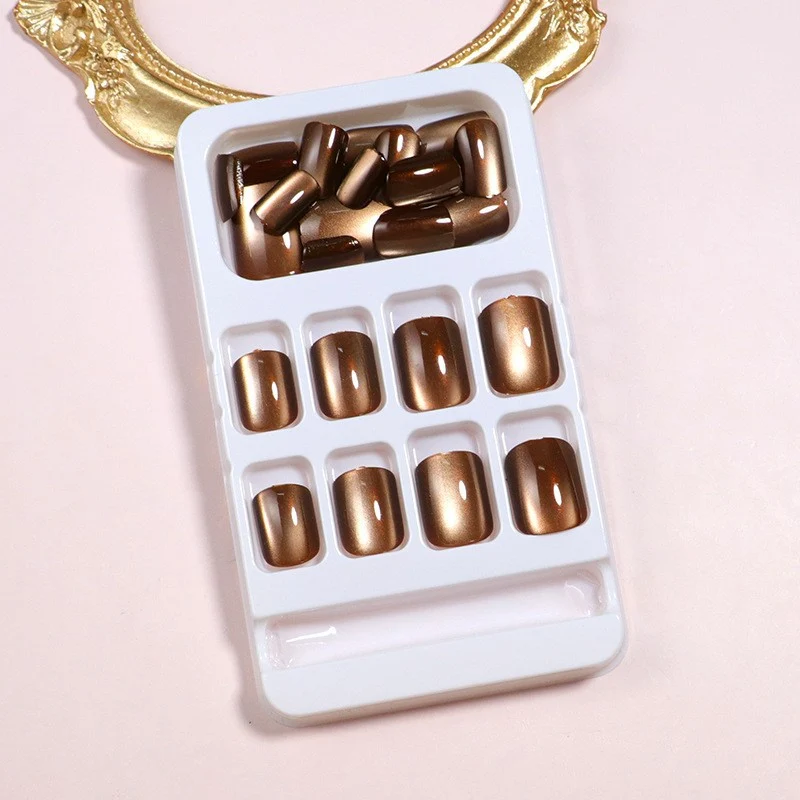 Premium Almond-Shaped Press-On Nails with Ombré Effect Stornfield