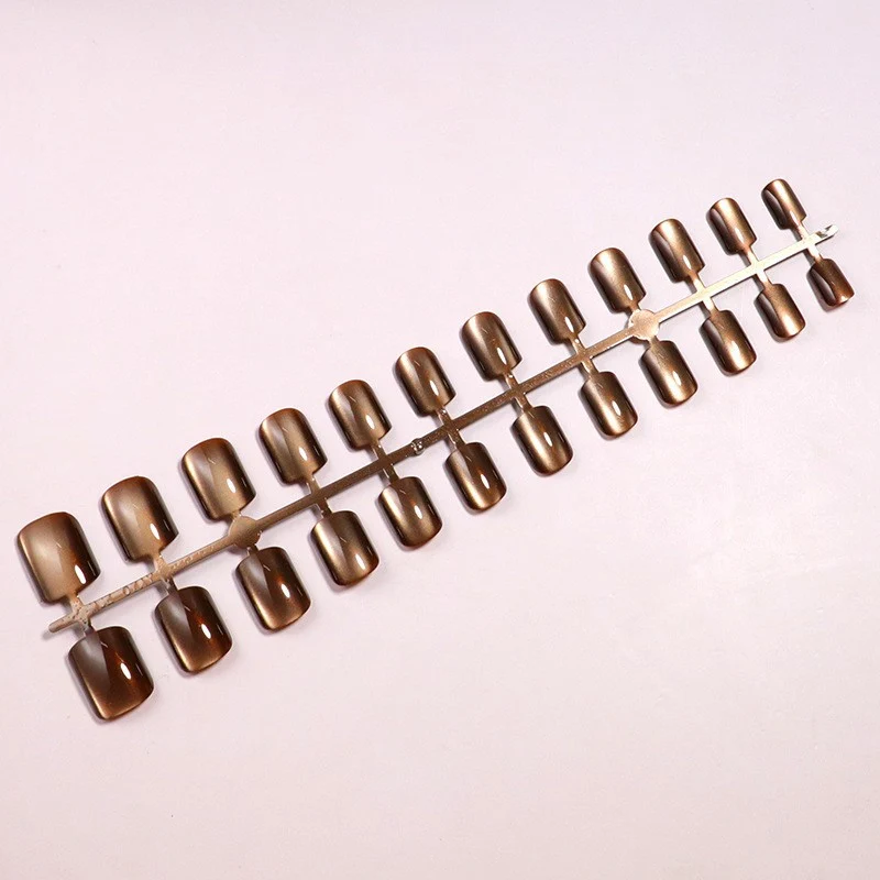 Premium Almond-Shaped Press-On Nails with Ombré Effect Stornfield