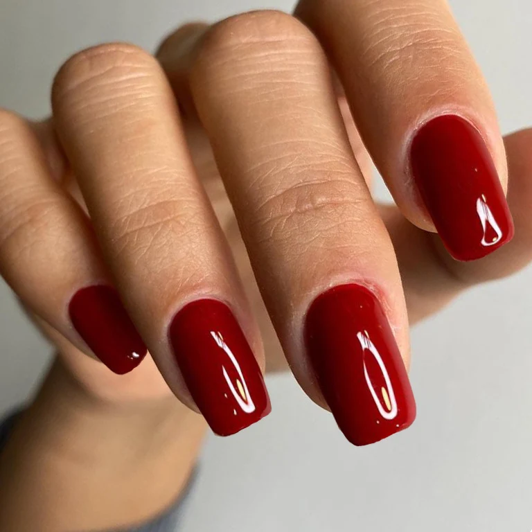 Long-Lasting Glossy Press-On Nails Stornfield