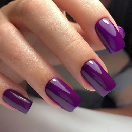 Long-Lasting Glossy Press-On Nails Stornfield
