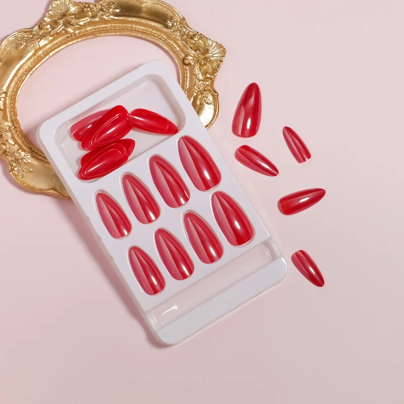 Glossy Faux Nail Set Stornfield