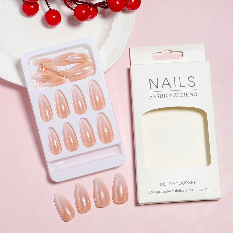 Glossy Faux Nail Set Stornfield