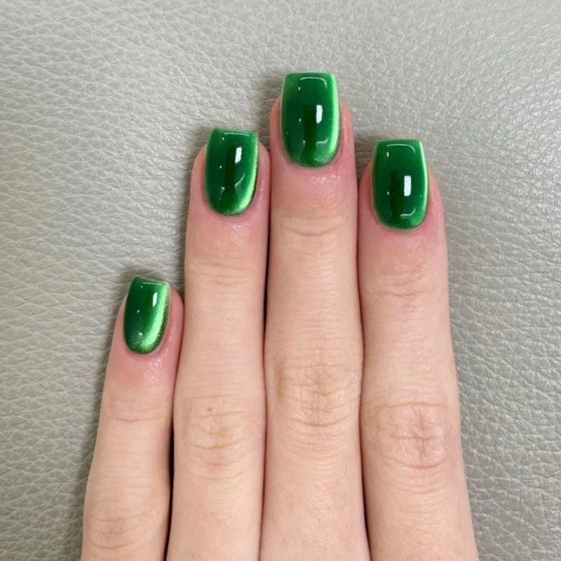 Glossy Emerald Press-On Nail Art Stornfield