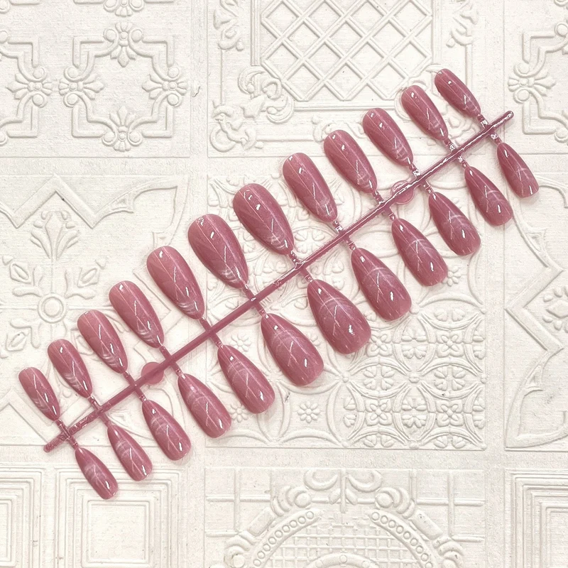 Glossy Elegant Almond-Shaped Press-On Nails Stornfield