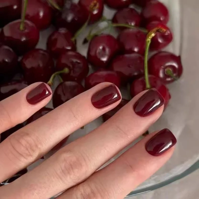 DIY Professional Press-On Nail Set Stornfield