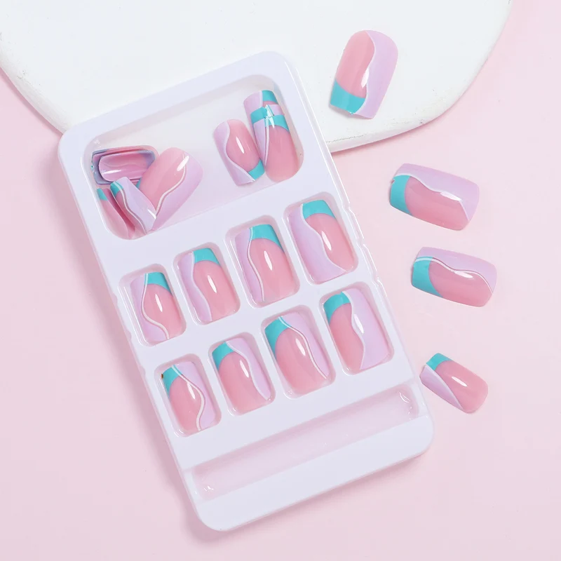 DIY Press-On Nail Kit Stornfield