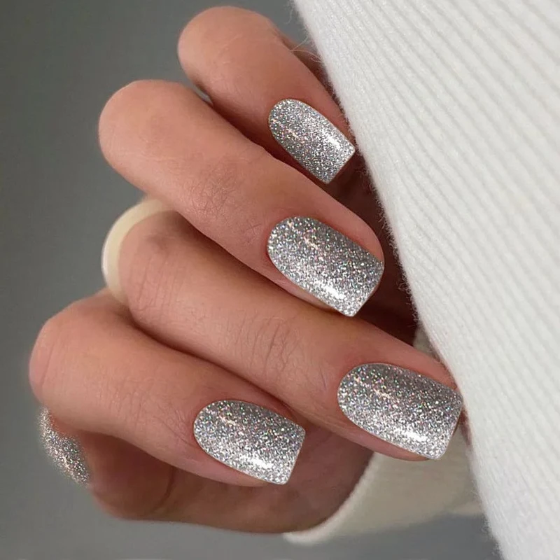 DIY Glitter Press-On Nails Stornfield