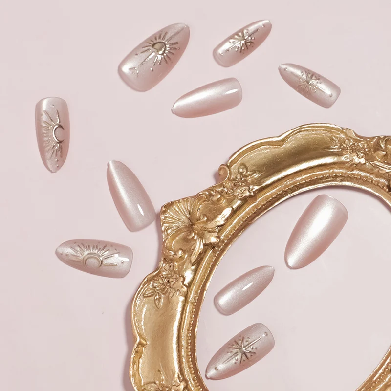 DIY Designer Press-On Nail Set Stornfield