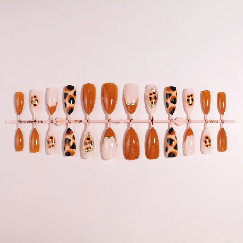 Artistic Nail Art Kit Stornfield