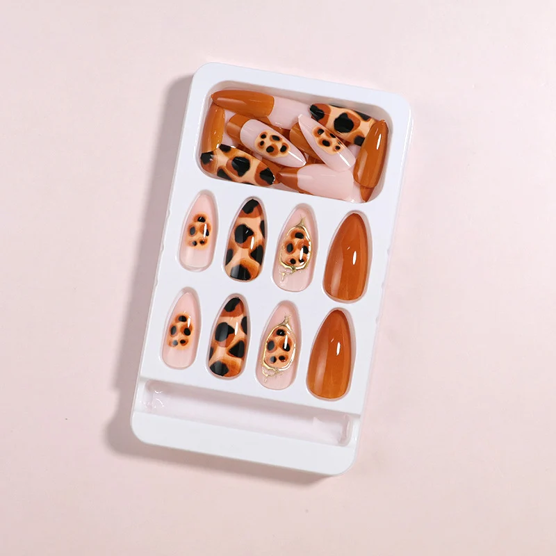 Artistic Nail Art Kit Stornfield