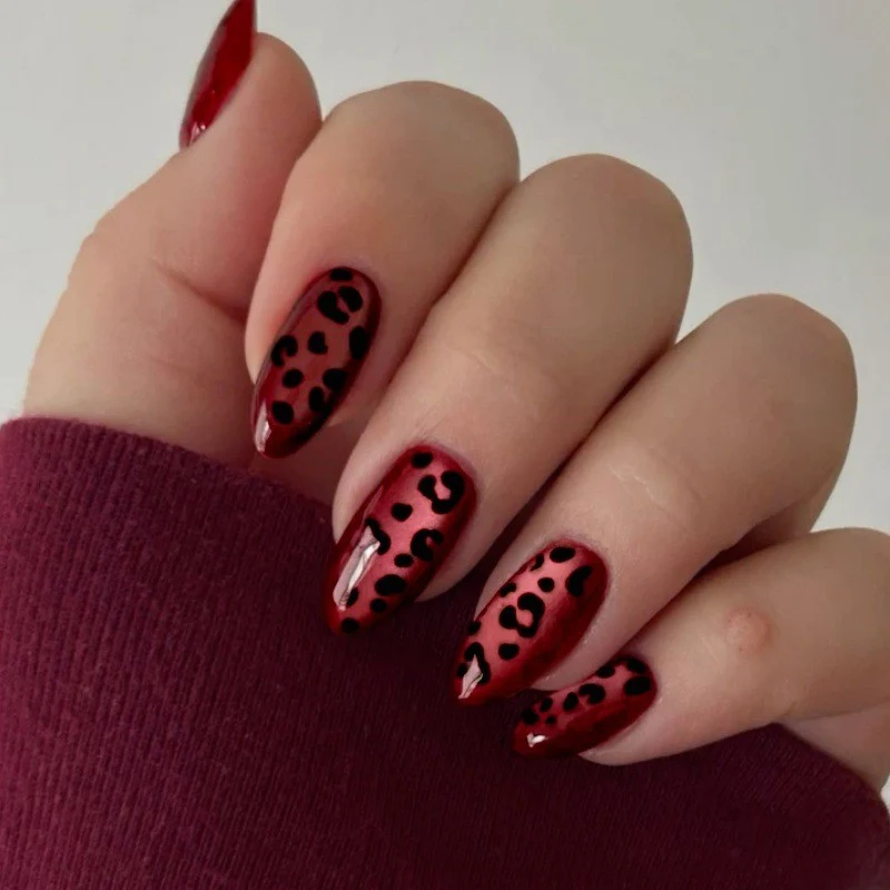 Artistic Leopard Print Press-On Nails Stornfield