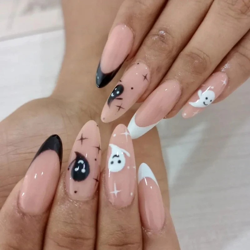 Artistic Halloween-Themed Press-On Nails Stornfield
