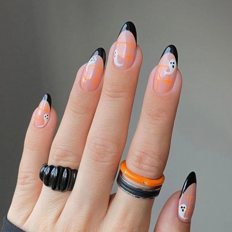 Artistic Halloween-Themed Press-On Nail Set Stornfield