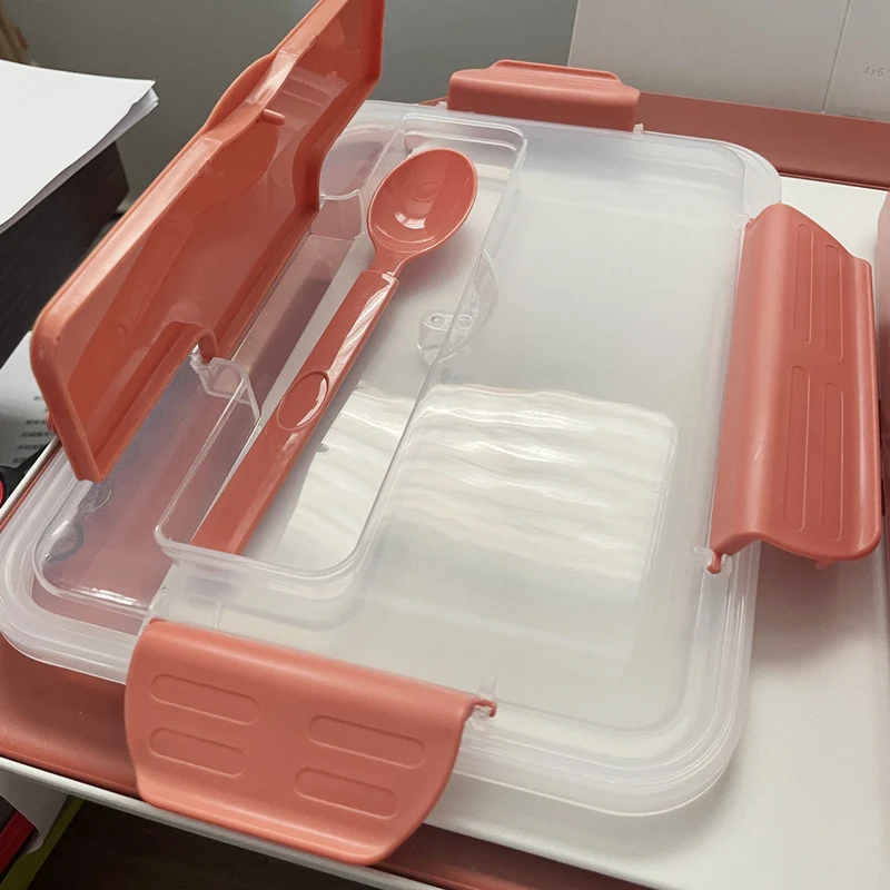 Versatile Multi-Compartment Meal Storage Container
