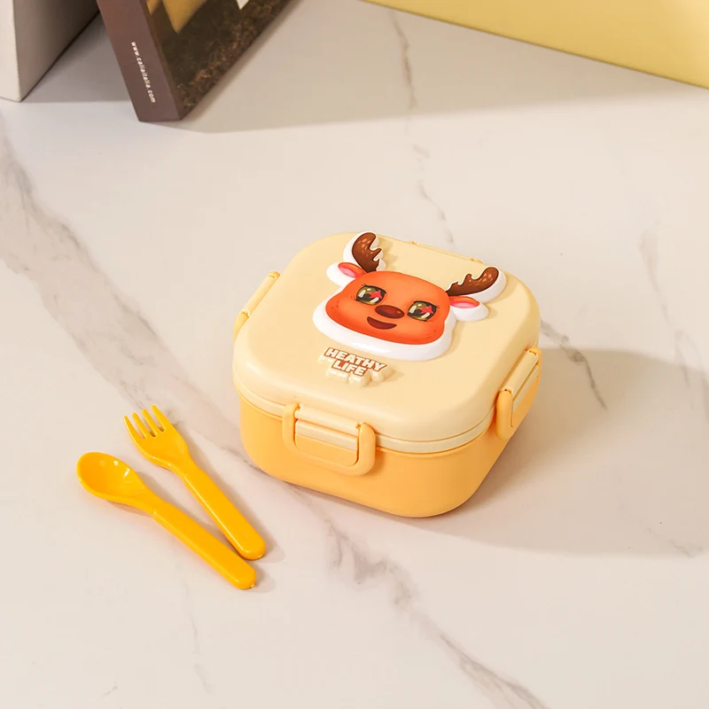 Adorable Bear-Themed Lunch Box