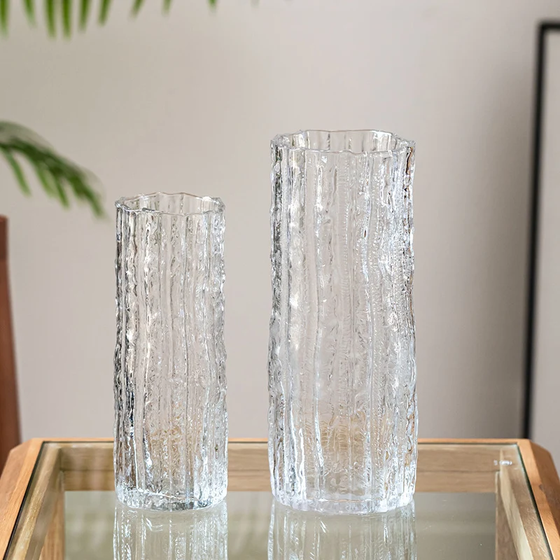 Artful Glass Vase in Modern Design Stornfield