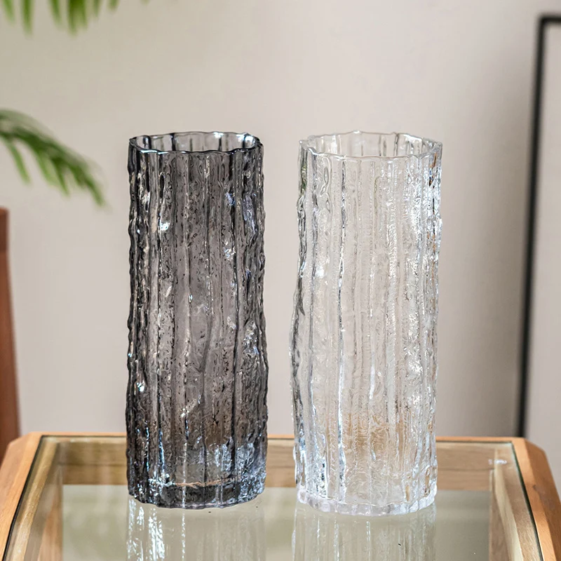Artful Glass Vase in Modern Design Stornfield