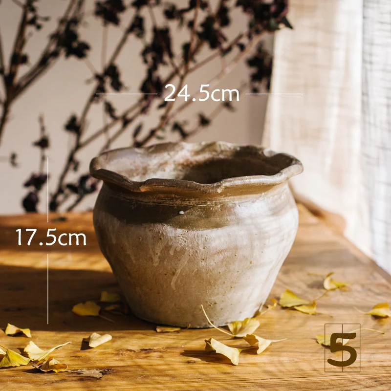 Rustic ceramic pot with handmade design Stornfield