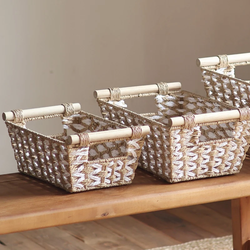 Handcrafted laundry basket made of natural material Stornfield