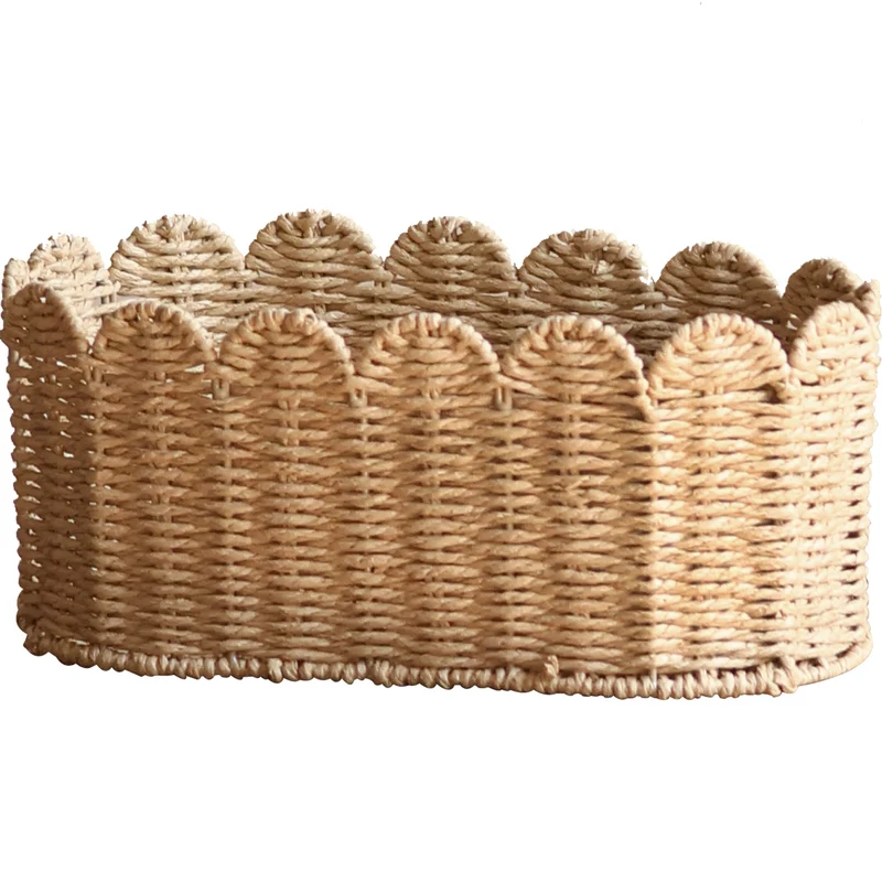 Handcrafted basket with wavy edge Stornfield