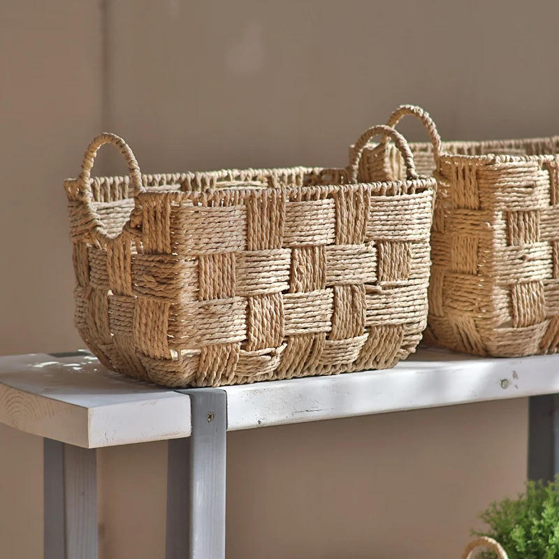 Handmade storage basket with practical handle Stornfield