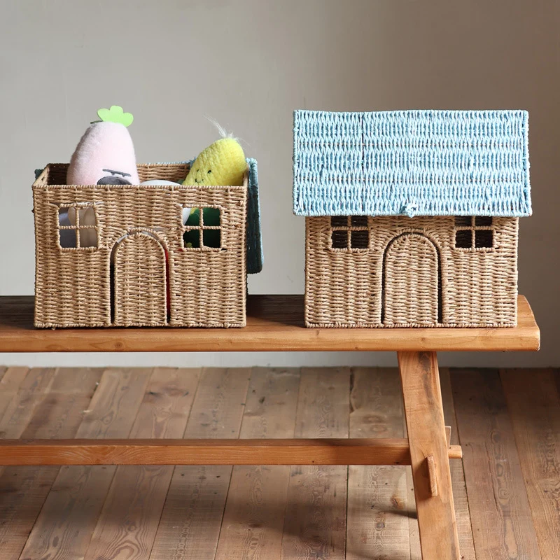 Charming storage basket in house design Stornfield