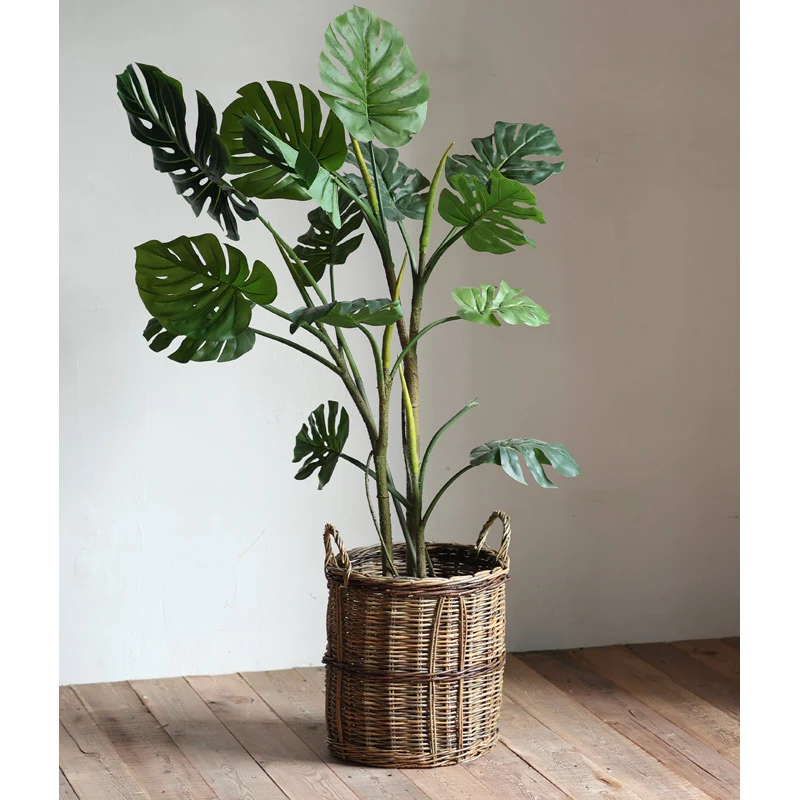 Handcrafted storage basket made of willow Stornfield