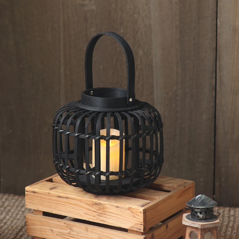 Elegant lantern made of braided material Stornfield