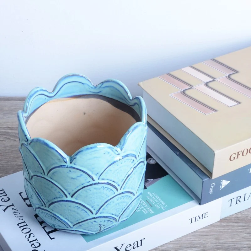 Decorative ceramic pot with sculptural design Stornfield